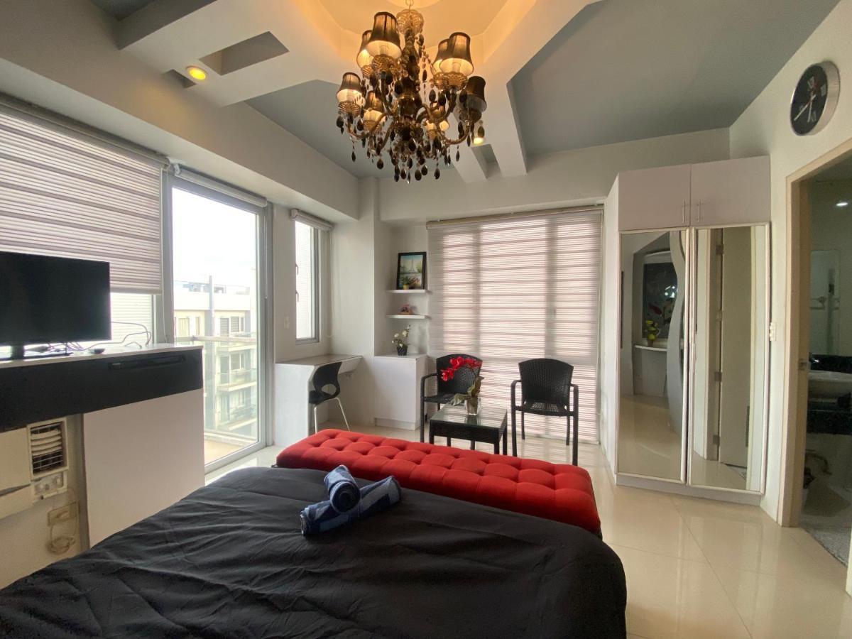 Big Studio Across Naia T3 Near Resorts World With Wifi Manila Bagian luar foto